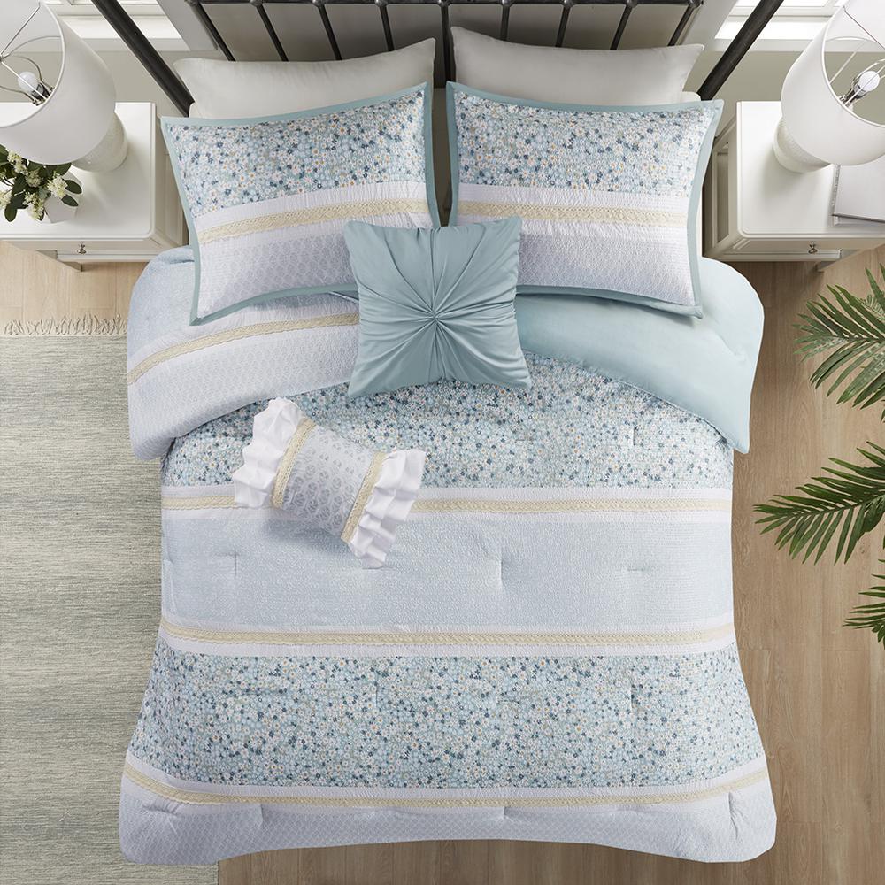 5 Piece Seersucker Comforter Set with Throw Pillows. Picture 1