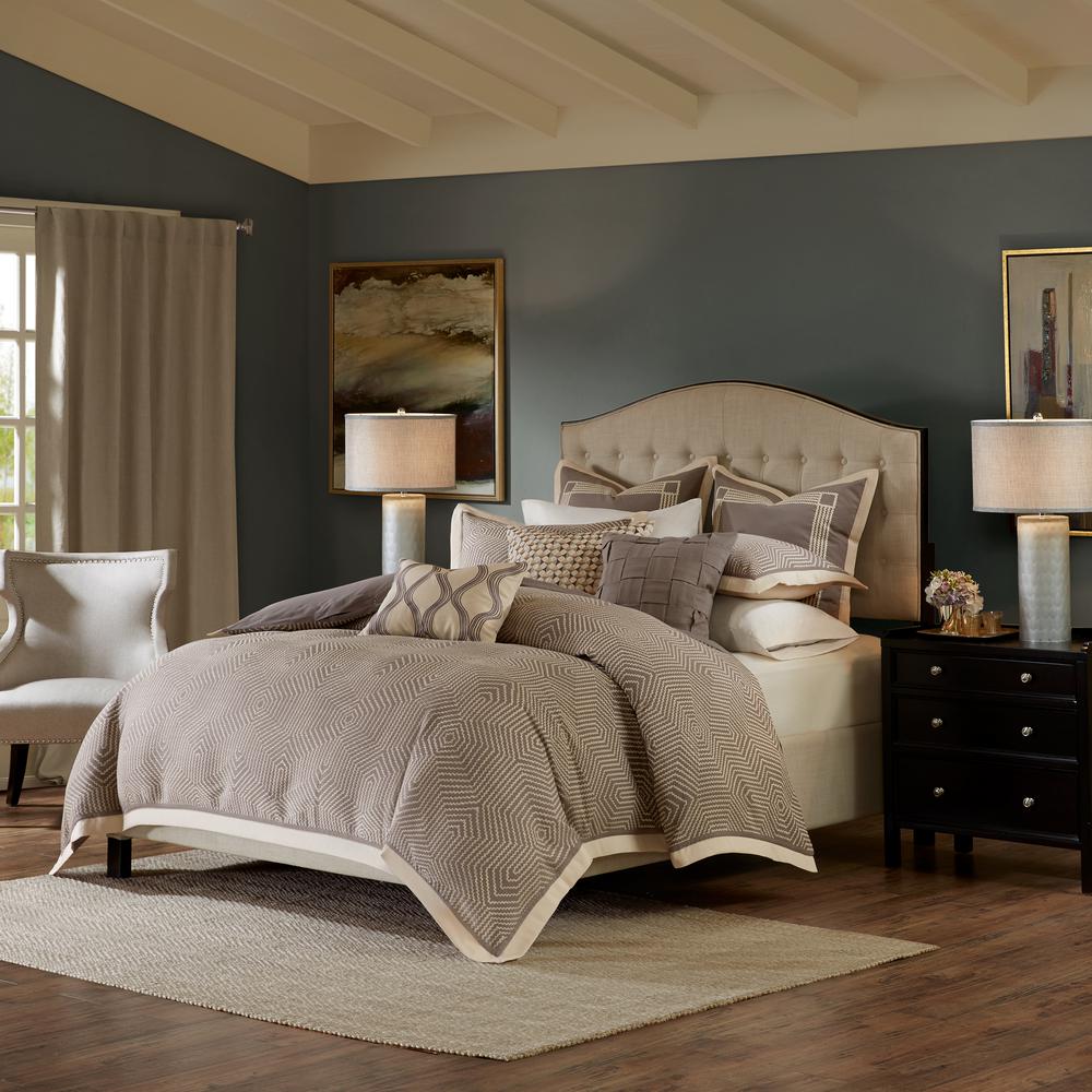 Shades of Grey Comforter Set, Grey color. Picture 4