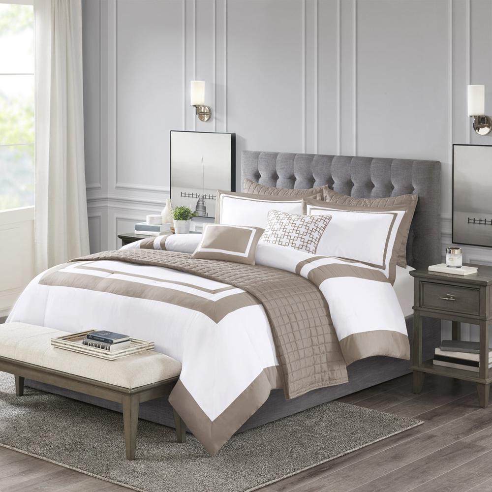 8 Piece Comforter and Quilt Set Collection. Picture 4