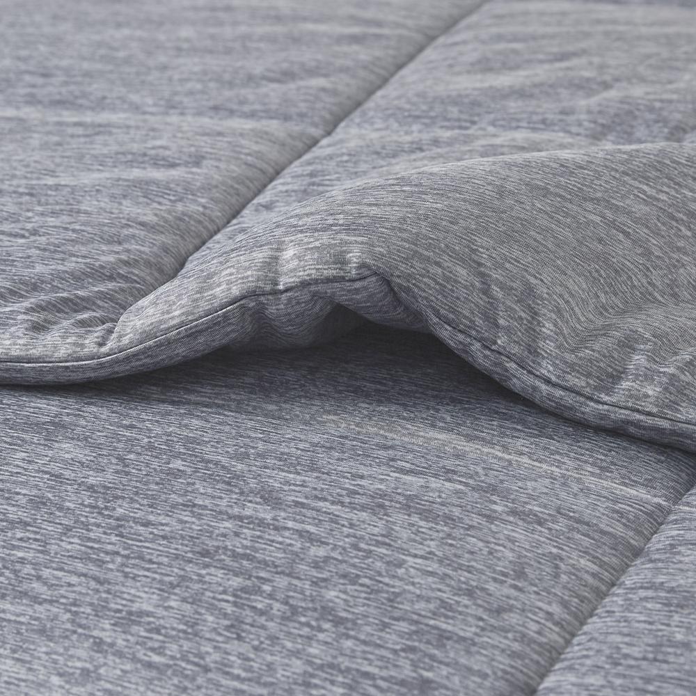 Oversized Down Alternative Comforter. Picture 5