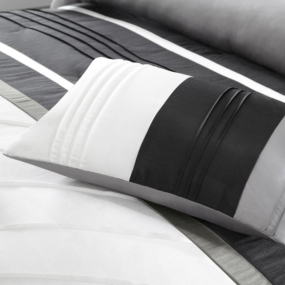 7 Piece Comforter Set. Picture 3