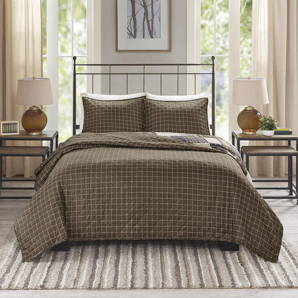 Timber 3 Piece Reversible Printed Quilt Set, Black/Brown color. Picture 2