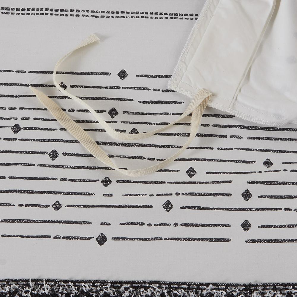 Cotton Printed Duvet Cover Set with Trims. Picture 5