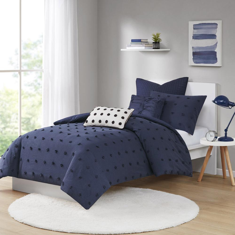 Cotton Jacquard Duvet Cover Set with Euro Shams and Throw Pillows. Picture 4