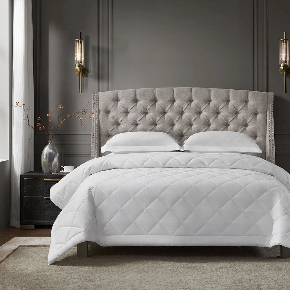 Cotton Premium Blanket. Picture 1