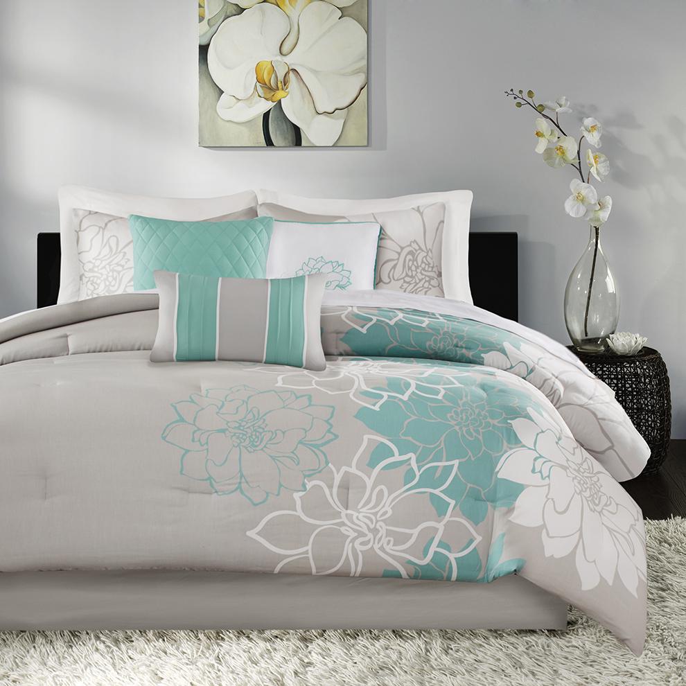 Comforter Set. Picture 2