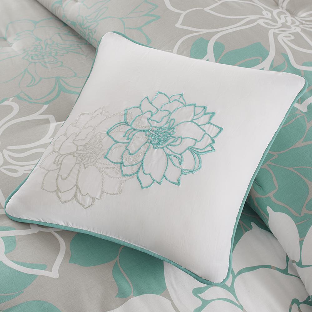 Comforter Set. Picture 5
