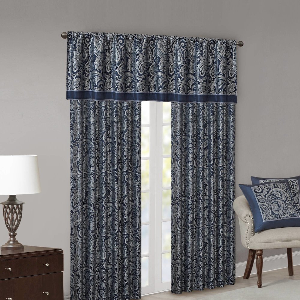 Jacquard Curtain Panel Pair. Picture 3