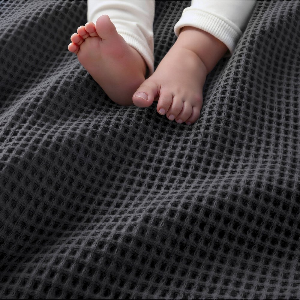 Waffle Weave Cotton Blanket, Dark Grey color. Picture 2