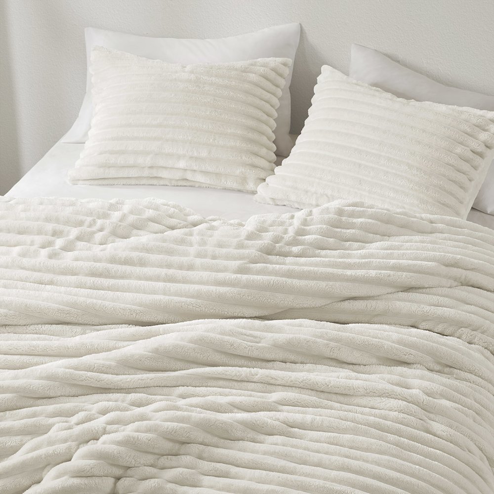 Avril Fluffy Ribbed Plush Comforter Set, Ivory color. Picture 3