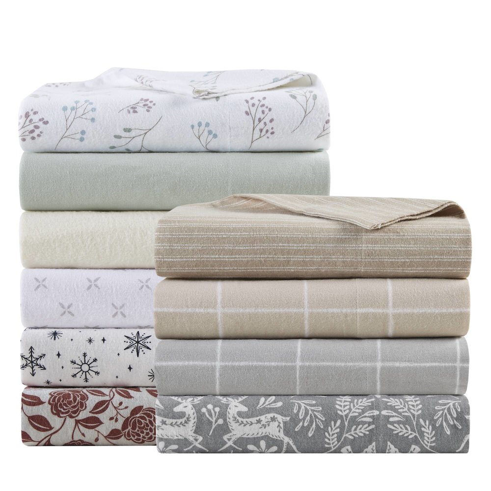 Cozy Flannel 100% Cotton Flannel Printed Sheet Set, Sage Winter Fauna color. Picture 4