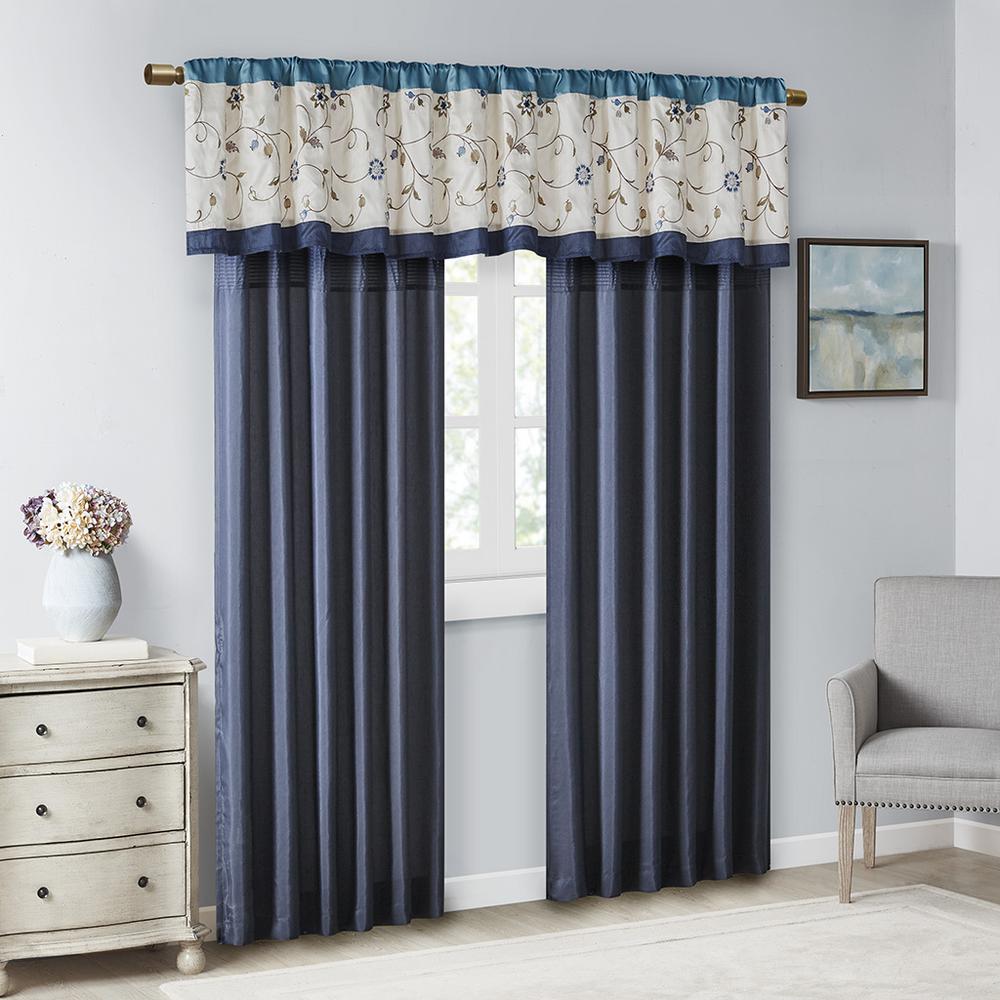 Embroidered Curtain Panel. Picture 2