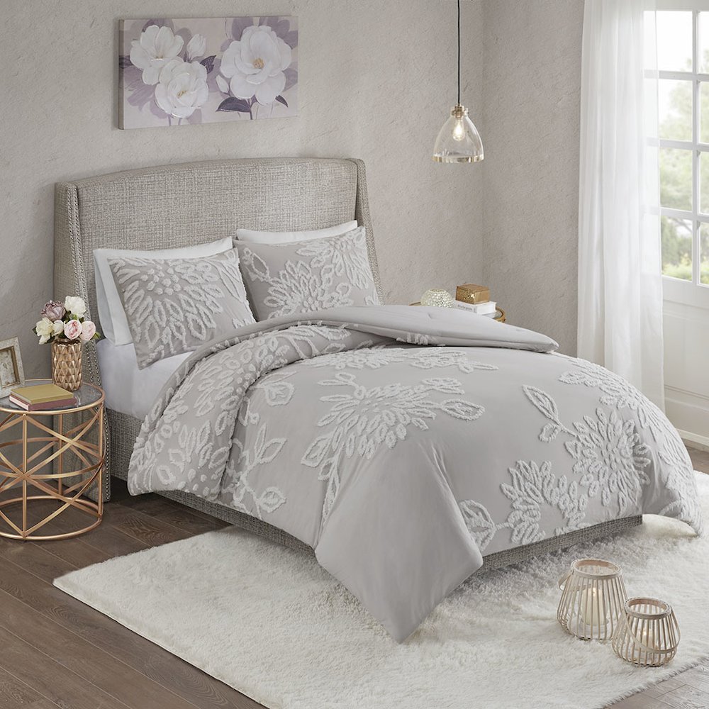 3 Piece Tufted Cotton Chenille Floral Comforter Set. Picture 4