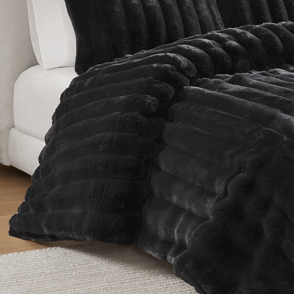 Jasmine 3 Piece Faux Fur Comforter Set in Black Color. Picture 3