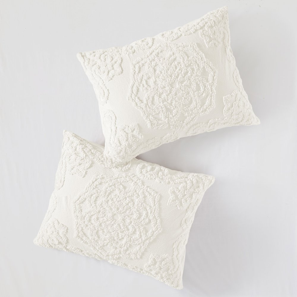 3-Piece Tufted Cotton Chenille Medallion Duvet Cover Set. Picture 3