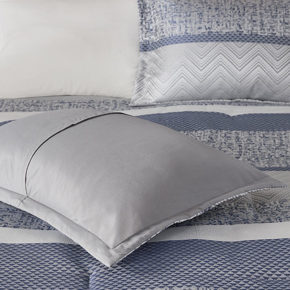 7 Piece Jacquard Comforter Set. Picture 5