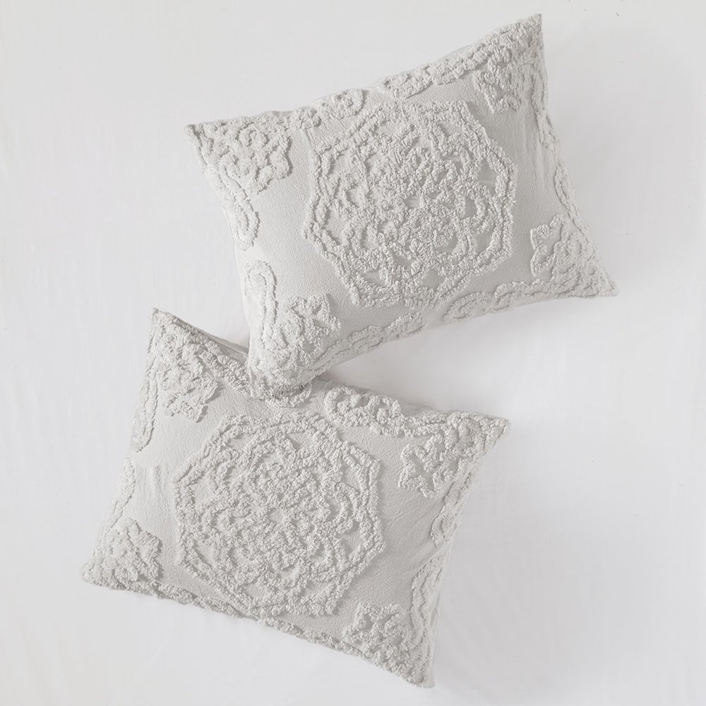 3-Piece Tufted Cotton Chenille Medallion Duvet Cover Set. Picture 3