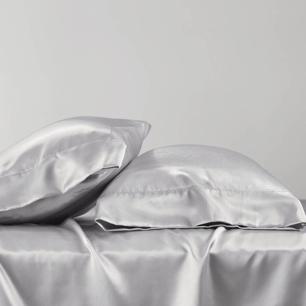 Satin Luxury 2 PC Pillowcases, Light Grey color. Picture 4