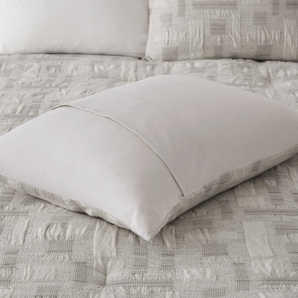 Cairo 3 Piece Cotton Jacquard Comforter Set, Ivory color. Picture 4