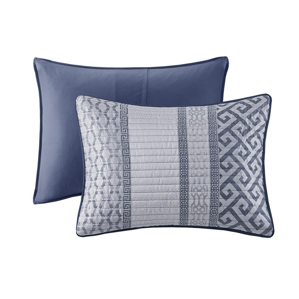 4 Piece Jacquard Quilt Set with Throw Pillow. Picture 5