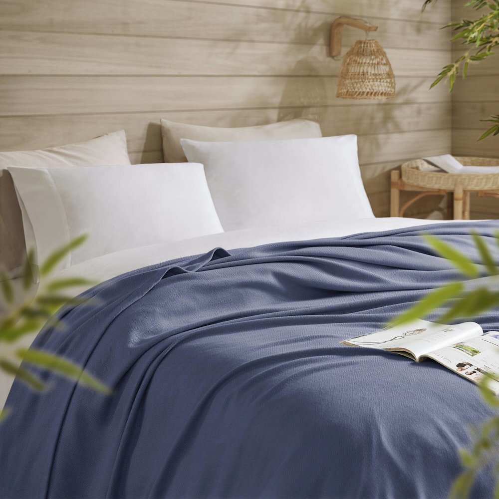 Bamboo Cotton Rayon from Bamboo Cotton Blanket, Navy color. Picture 5