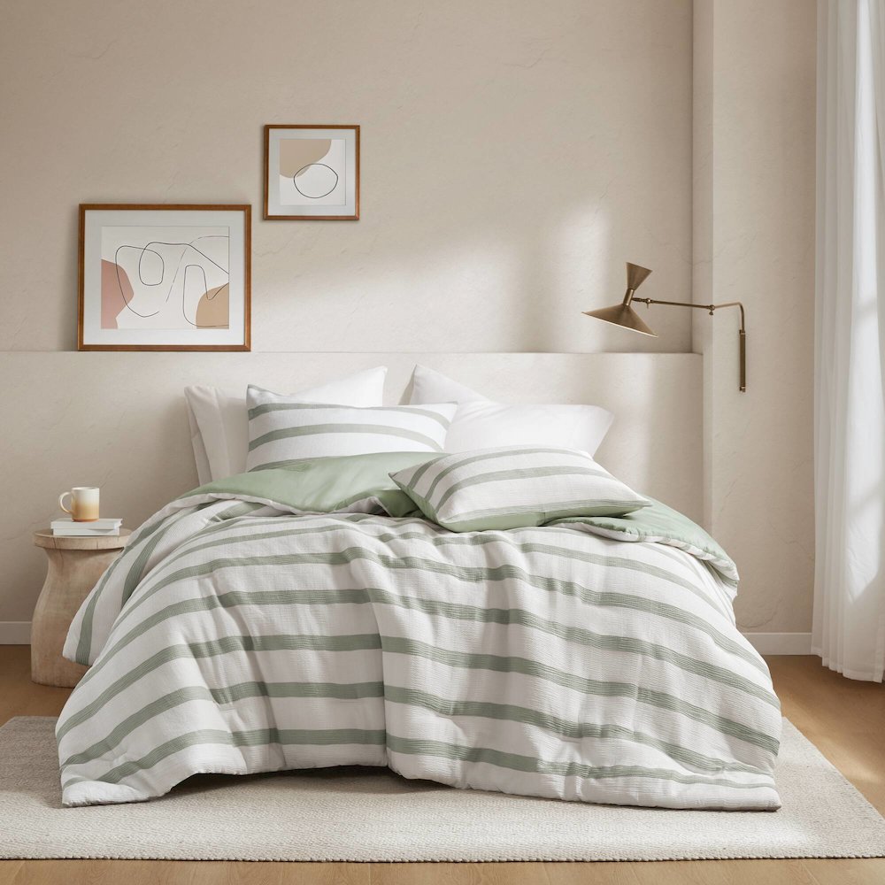 Merritt Yarn-dyed striped comforter, Sage Green color. Picture 1