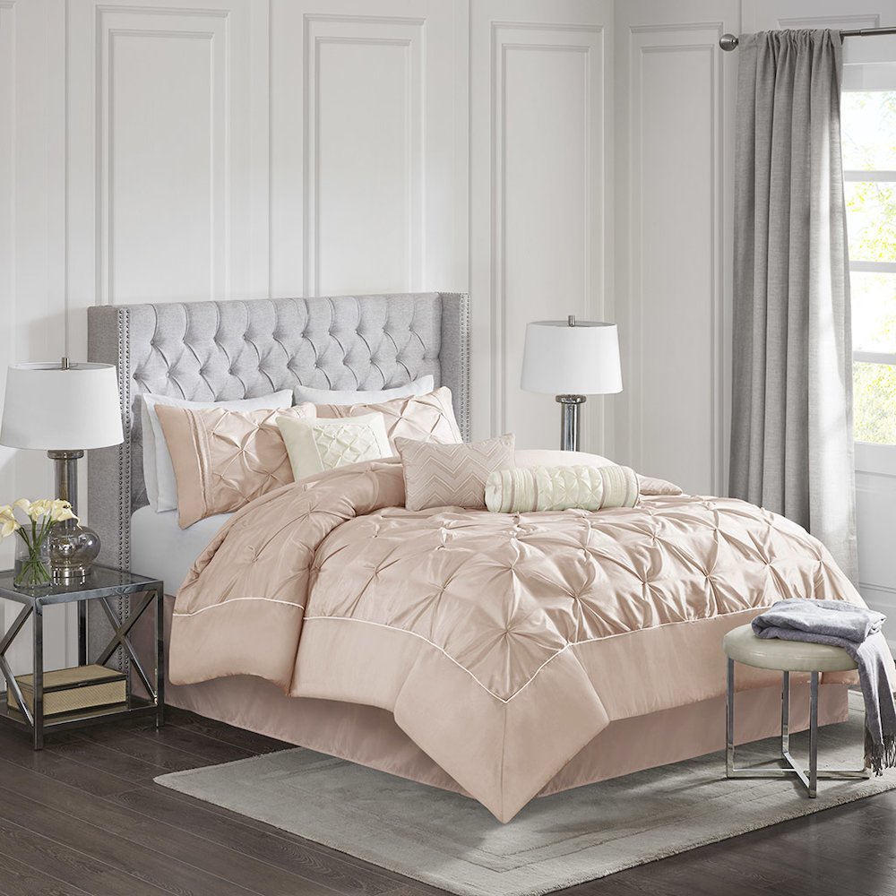 7 Piece Tufted Comforter Set. Picture 4