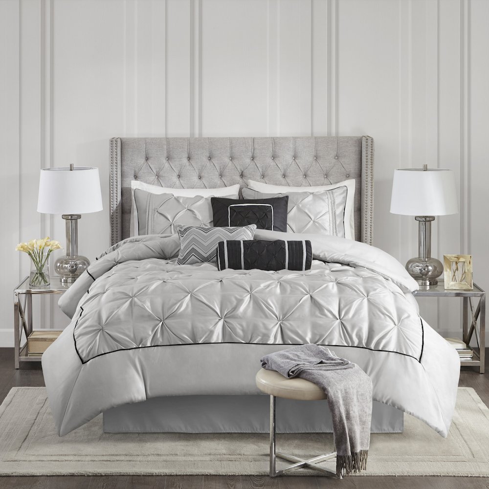 Laurel 100% Polyester Pieced Pleated 7pcs Tufted Comforter Set. Picture 1
