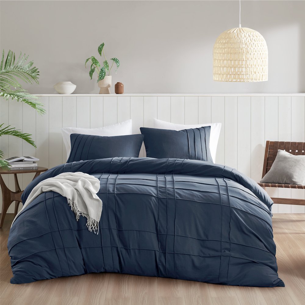 Porter Soft Washed Pleated Duvet Cover Set, Navy color. Picture 1