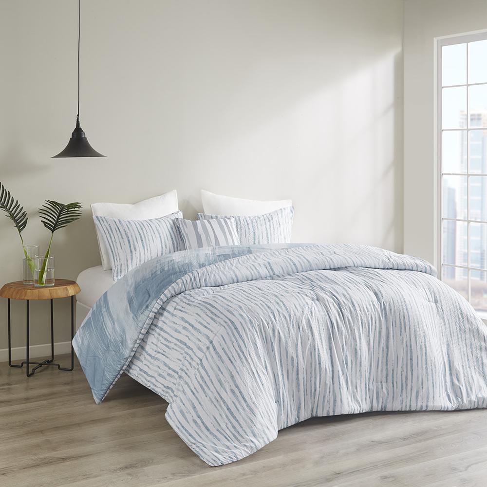 4 Piece Oversized Reversible Seersucker Comforter Set. Picture 5