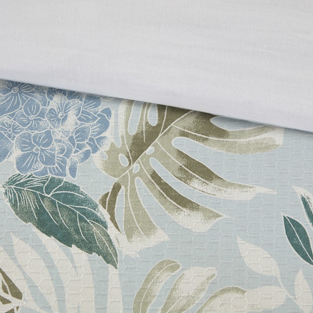 6 Piece Oversized Cotton Comforter Set with Throw Pillow. Picture 3