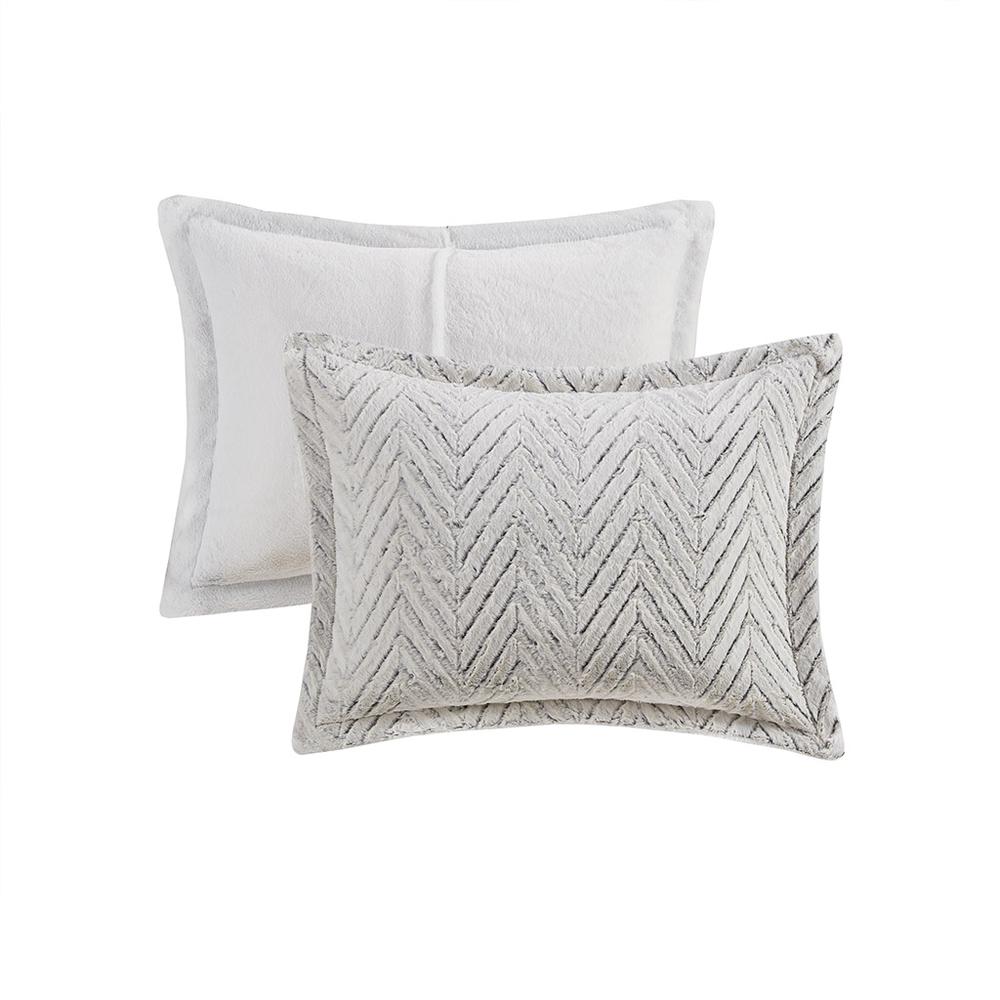 Ultra Plush Down Alternative Comforter Set. Picture 1