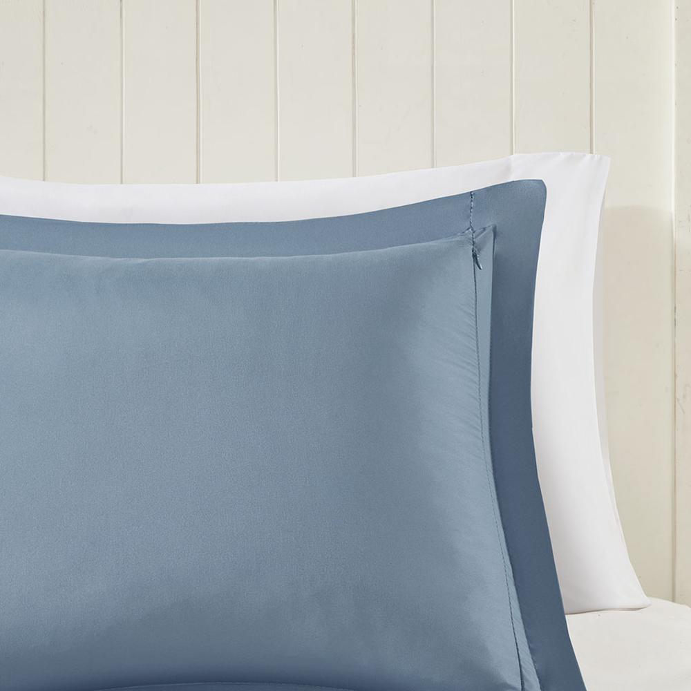 3M Scotchgard Diamond Quilting Reversible Down Alternative Comforter Set. Picture 5