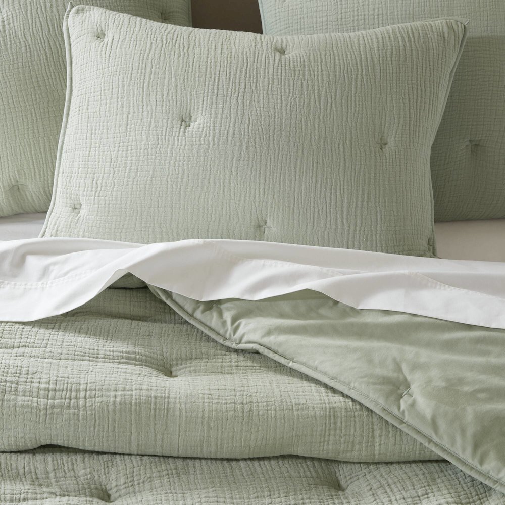 Breeze Cotton Gauze  Embroidered Quilt Set, Sage color. Picture 5