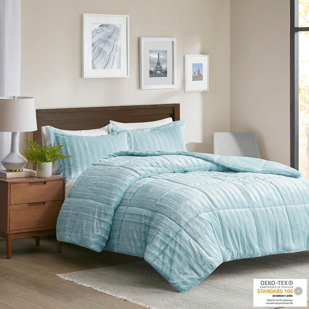 Faux Fur Comforter Mini Set. Picture 4