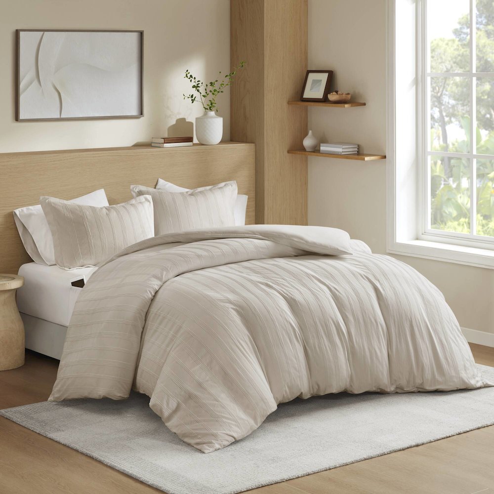 Logan Woven Striped Duvet Set, Neutral color. Picture 2
