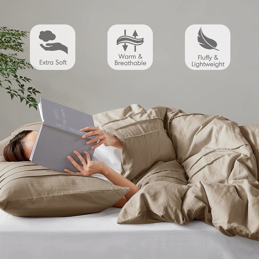 Porter Soft Washed Pleated Duvet Cover Set, Khaki color. Picture 5