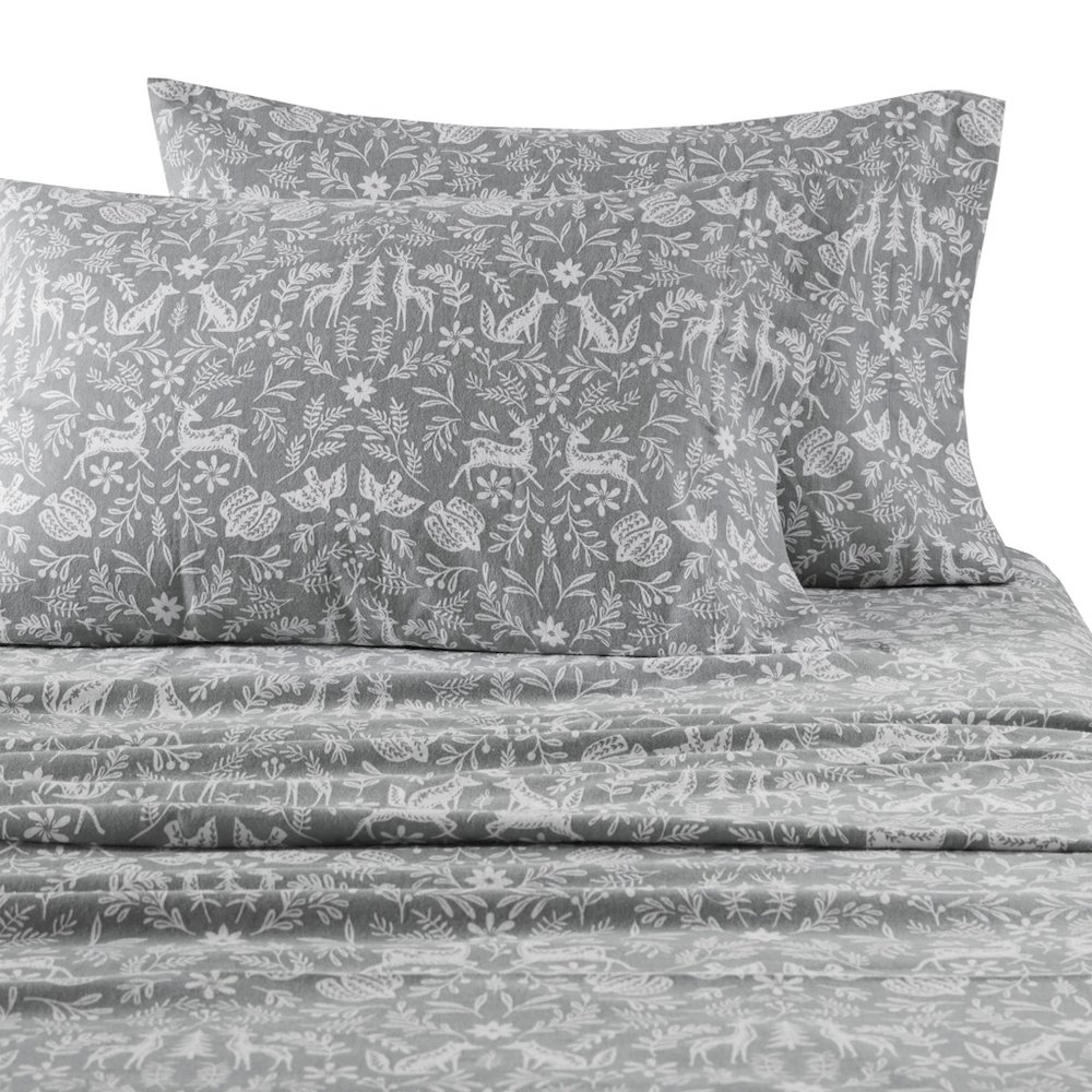 Oversized Cotton Flannel 4 Piece Sheet Set in Sage Winter Fauna. Picture 2