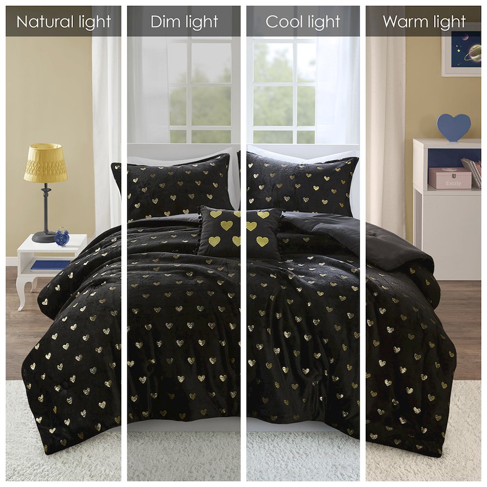 Metallic Printed Plush Comforter Set with Throw Pillow in Black/Gold Color. Picture 3
