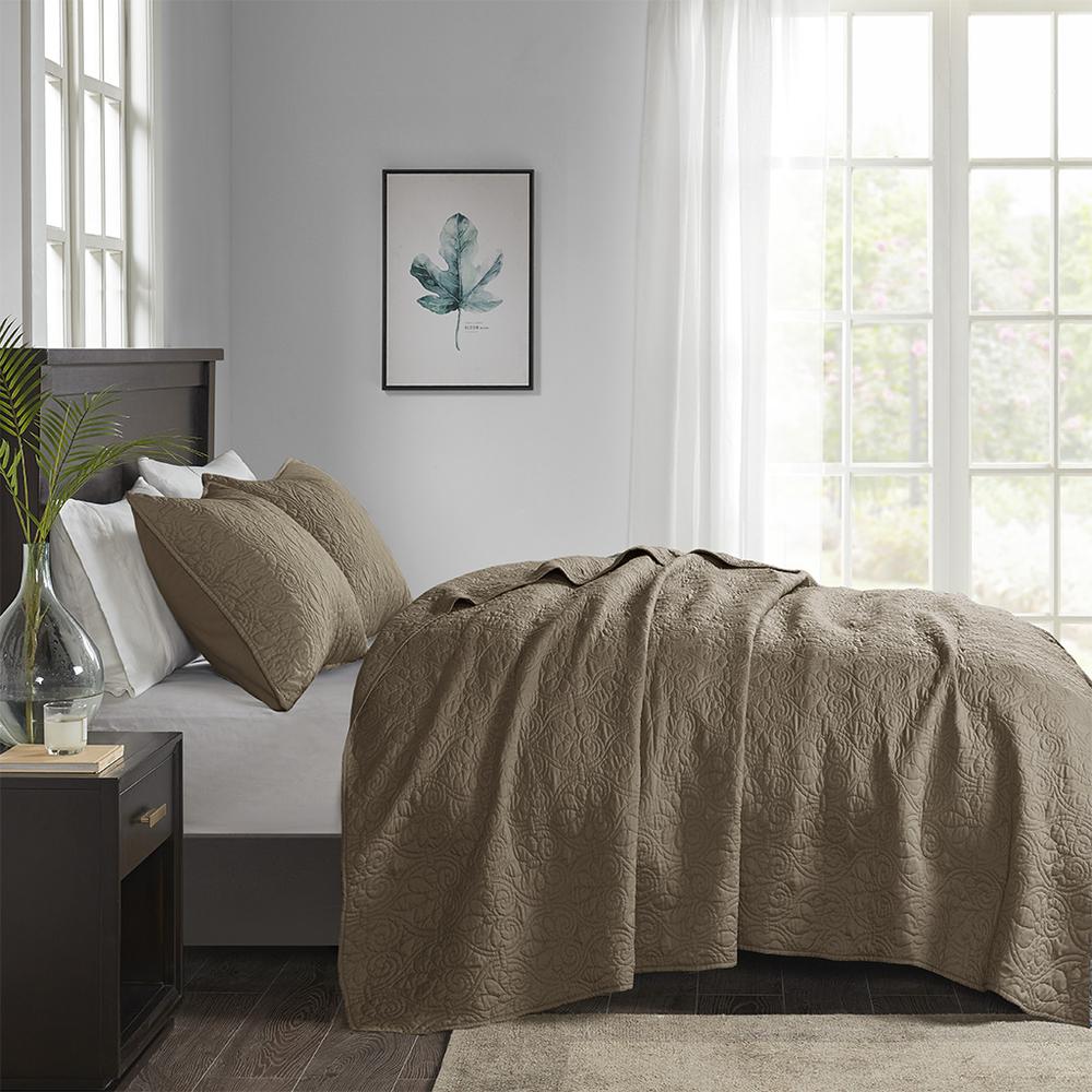 Quebec 3 Piece Reversible Quilt Set, Mocha color. Picture 1