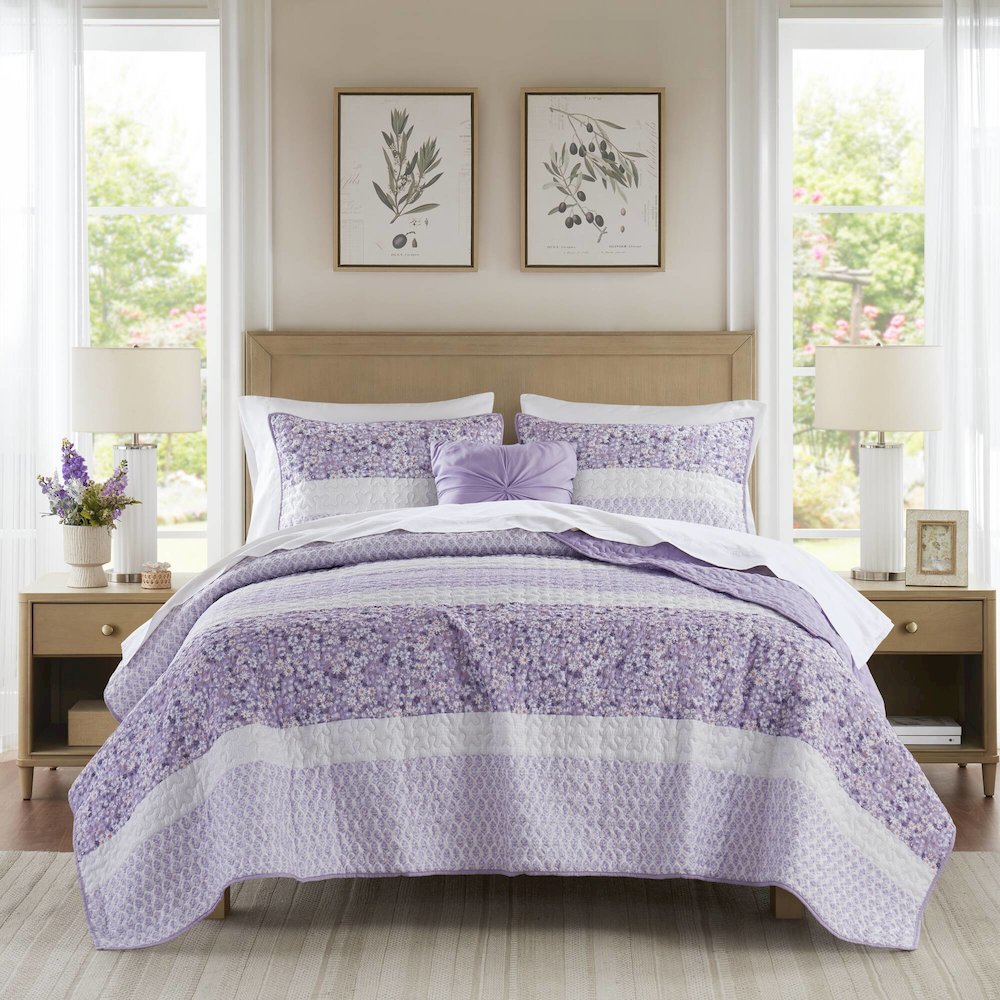 Caralie 4 Piece Seersucker Quilt Set with Throw, Purple color. Picture 1