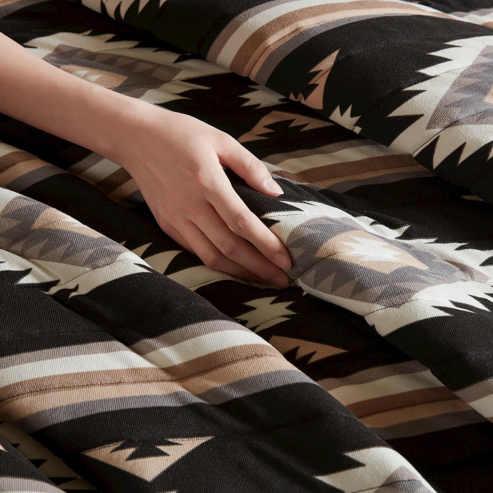 Taos Bedding Collection. Picture 4