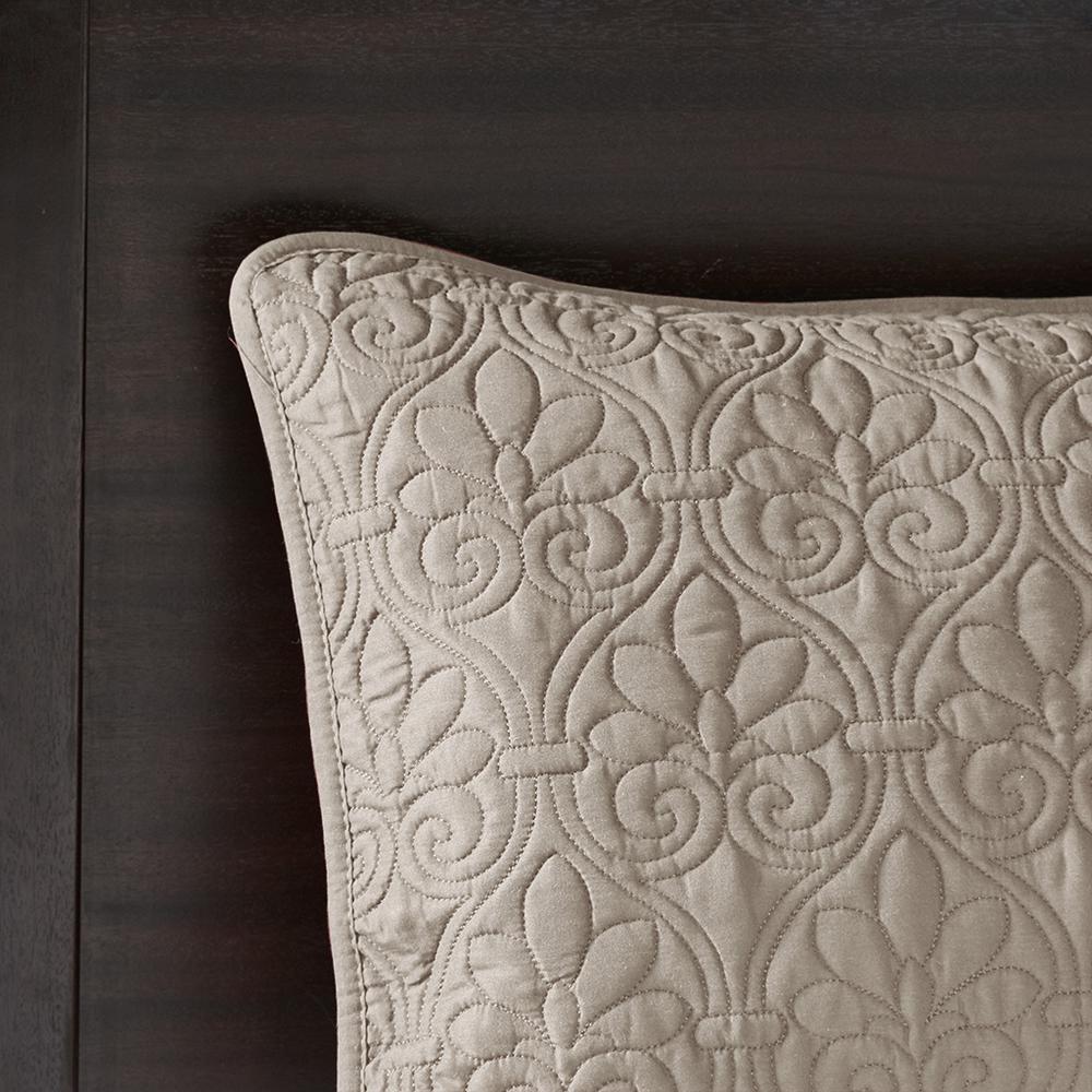 Quebec 3 Piece Reversible Bedspread Set, Khaki color. Picture 1