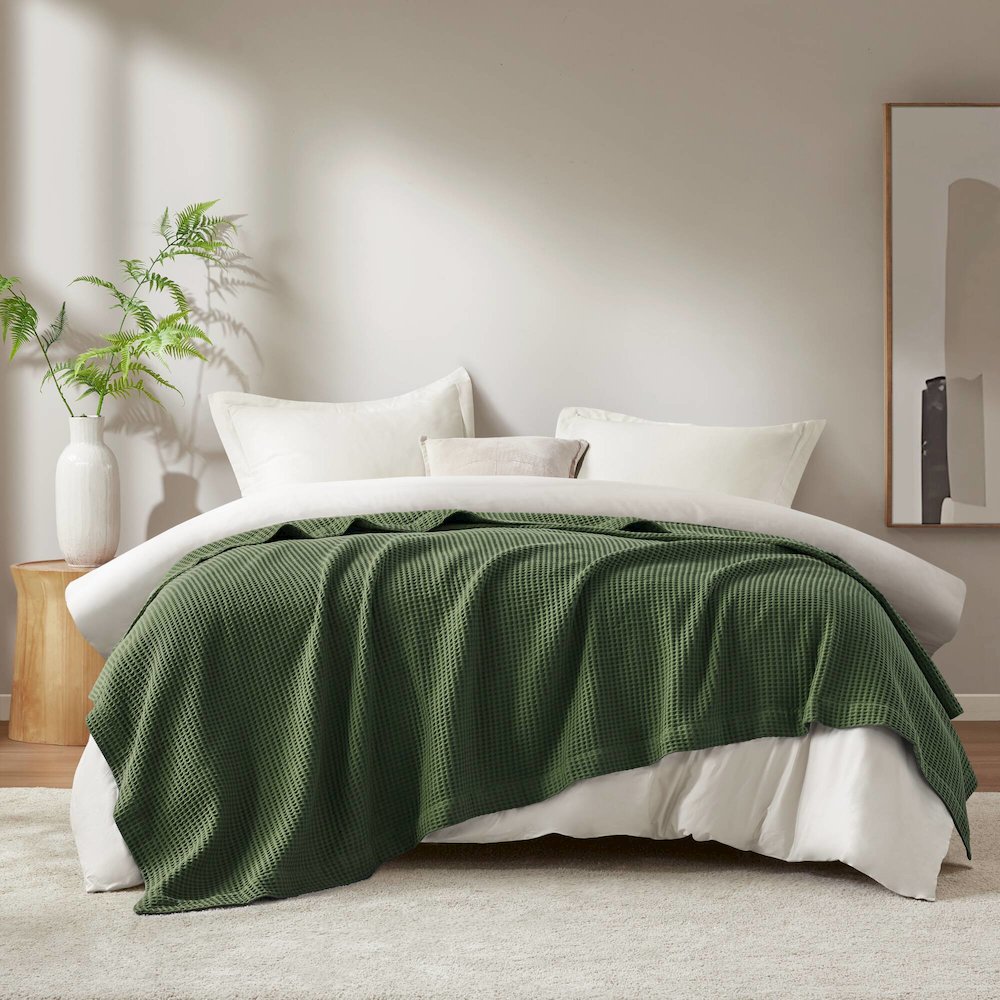 Waffle Weave Cotton Blanket, Olive Green color. Picture 1