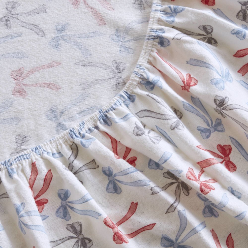 100% Cotton Flannel Pigment Printed Sheet Set. Picture 3