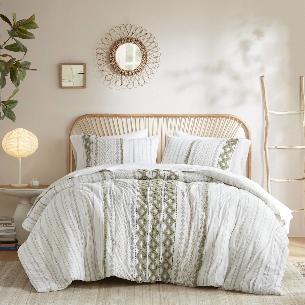 Cotton Printed Duvet Cover Set with Chenille. Picture 2