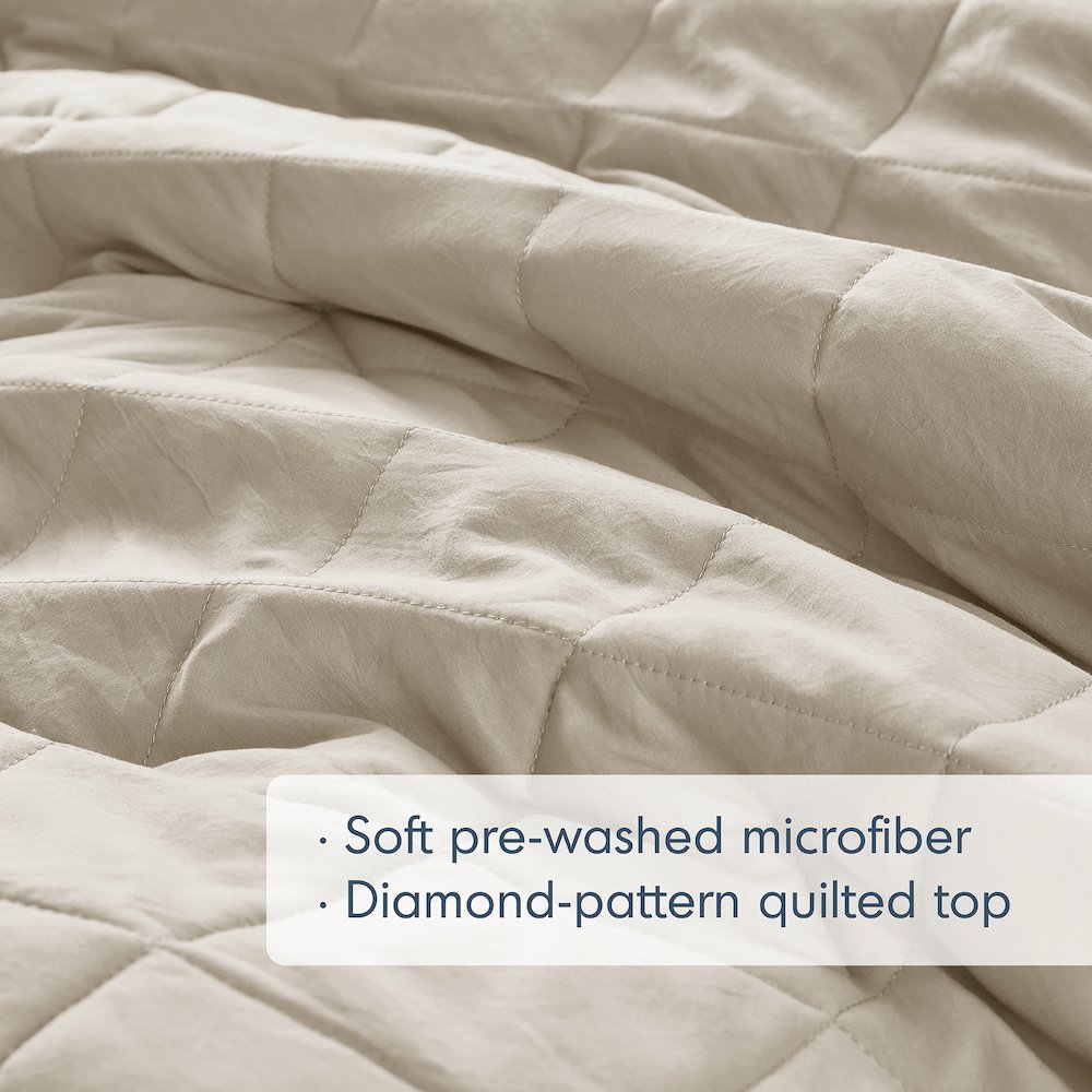 Diamond Quilted Ruffle Edge Comforter Set. Picture 5