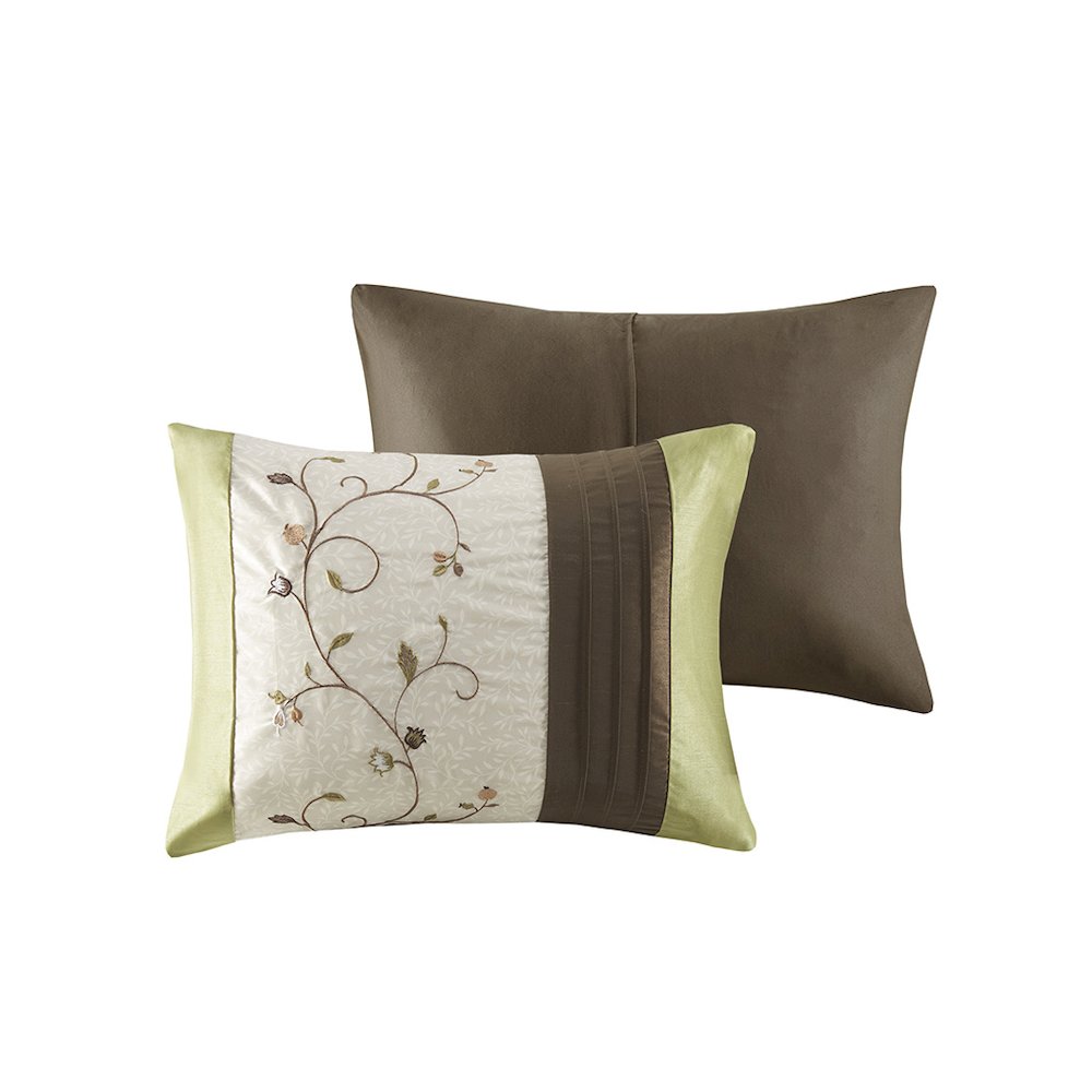 Embroidered 7 Piece Comforter Set. Picture 3