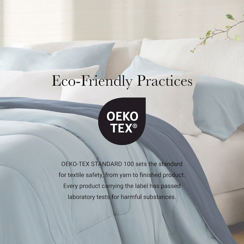 Cooling Reversible Tencel Comforter Blanket, Blue color. Picture 4