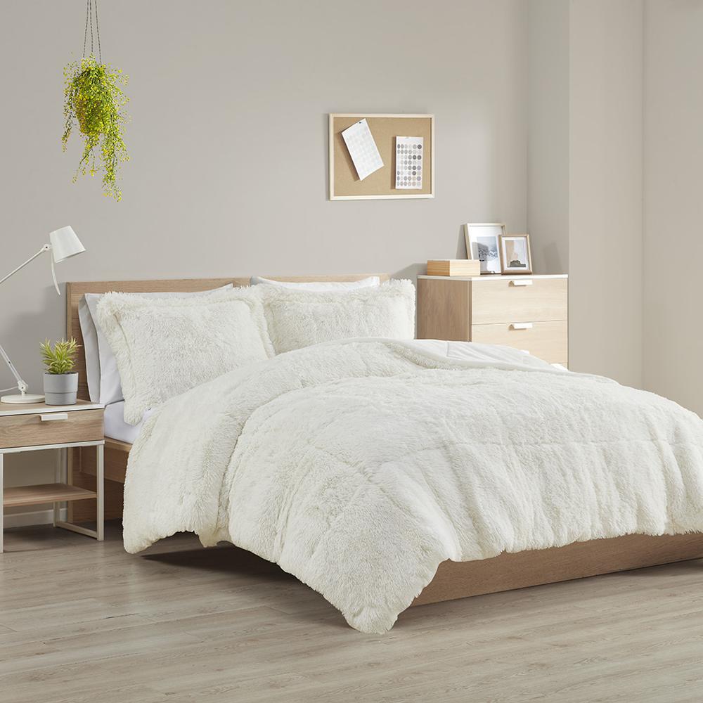 Shaggy Long Fur Comforter Mini Set. Picture 4